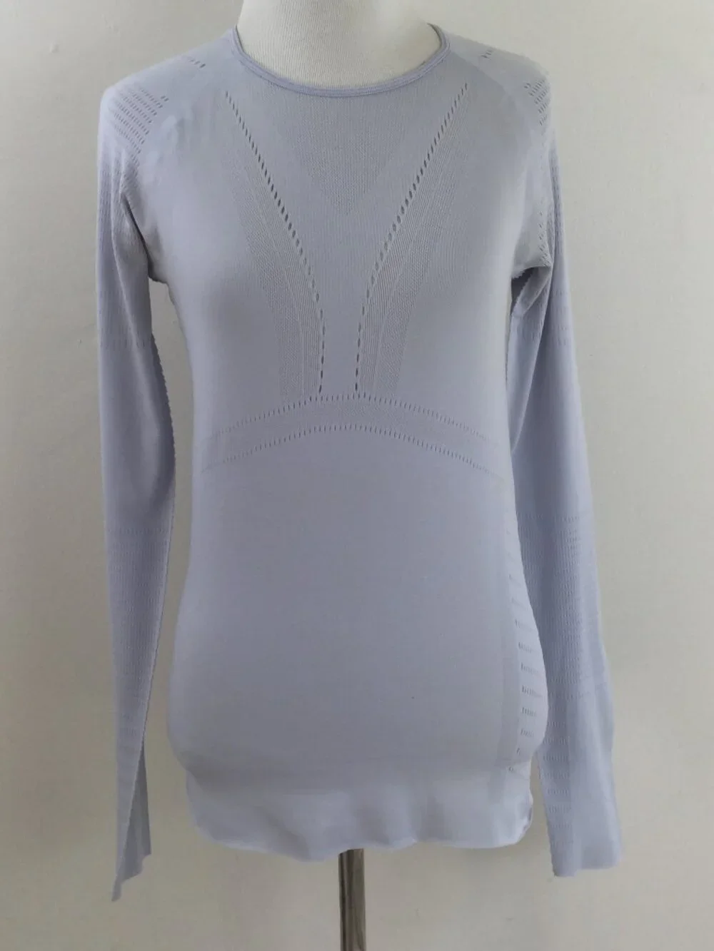Lululemon Pale Lavender Long Sleeve Top s
